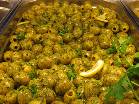 Oliven grün gekräutert ohne Kerne 100gr