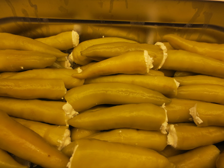 [PP-017] Gefüllte Pfefferoni mit Frischkäse 100gr